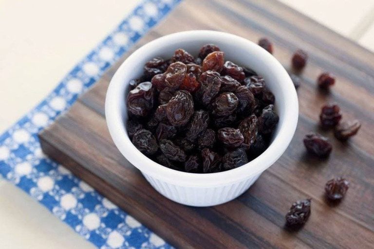 Good life black raisins 500g