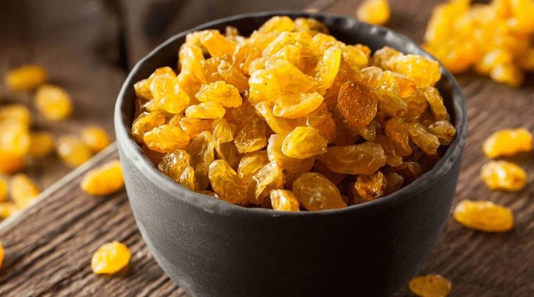 golden raisins sugar