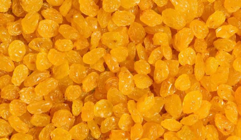 golden raisins sugar